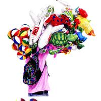 S'ENVOIENT EN L'AIR (Bic sur papier, dessin et deux sculptures, 45 x 61 cm)